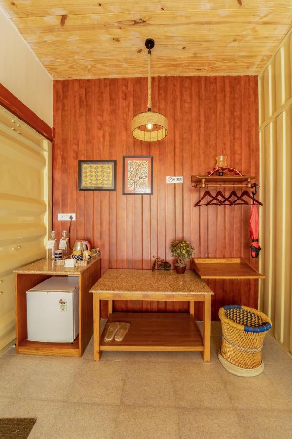 Tree Of Life Ecotainers Agra Hotel Агра Екстериор снимка