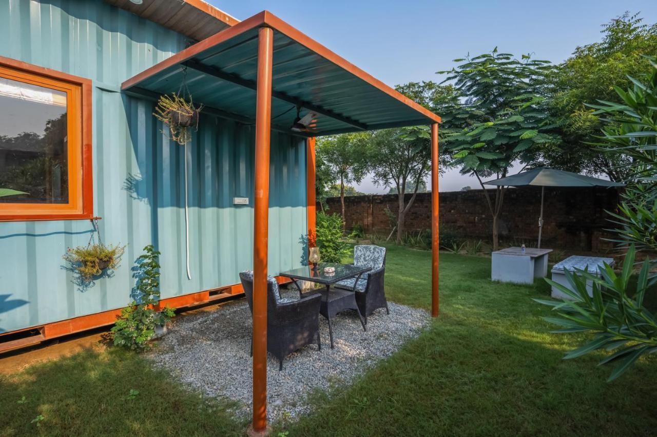 Tree Of Life Ecotainers Agra Hotel Агра Екстериор снимка
